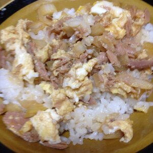 簡単☆ツナ卵丼